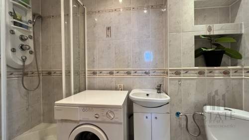 Dom, 5 pokoi, 2 łazienki, balkon, ogród, garaż