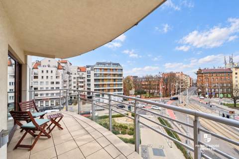 3 POKOJE PRZY WYSPIE SŁODOWEJ PARKING, BALKON
