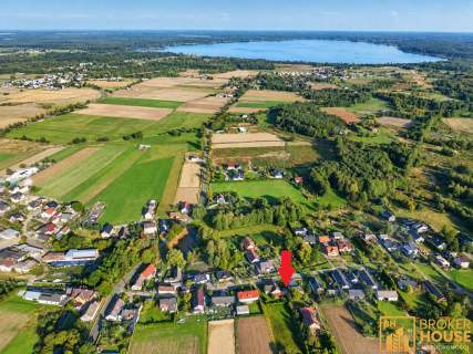Przestronny dom z dużym ogrodem i garażem - Kotórz Mały