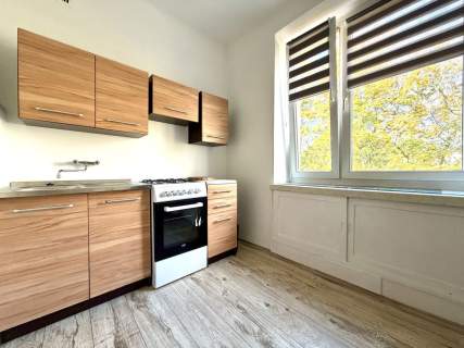 Osobna kuchnia Odświeżone Umeblowane Balkon