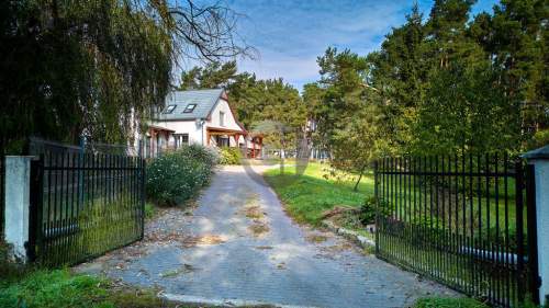 TU CZAS PŁYNIE WOLNIEJ - UROKLIWY DOM NA SPRZEDAŻ