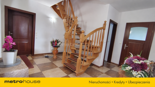 Dom 155 m budynek usługowy 130 m Bystre