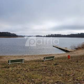 Działka- 3644 m2 nad jeziorem z warunkami zabudowy