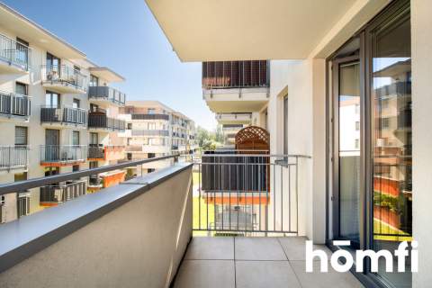 2 pokoje balkon garaż