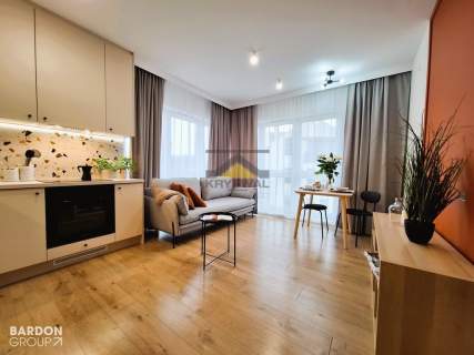 Apartament w centrum miasta z dużym tarasem
