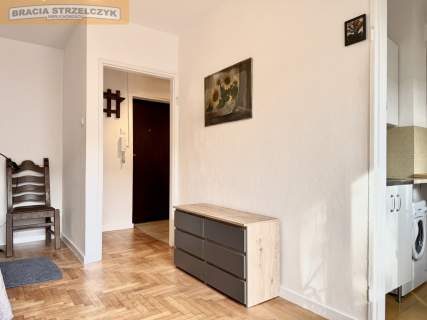 Mokotów - cicha kawalerka z balkonem