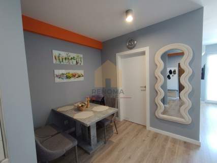 Bielany - 2 pok -43m -3p- duży balkon- winda