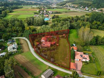Posiadłość przy Wisłoku z prywatnym lasem 80ar