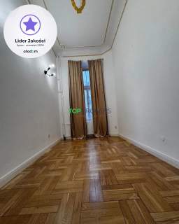 Trzy pokoje bez mebli blisko centrum