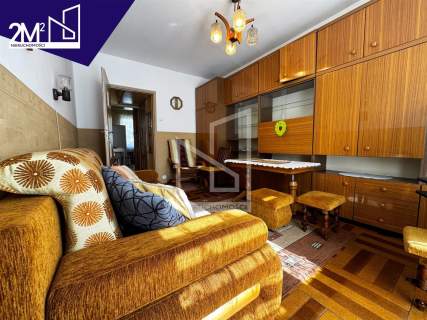 49,9 m 3 pokoje 2. piętro balkon piwnica