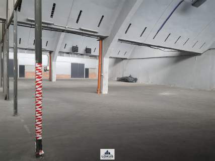 Hala produkcyjno-magazynowa 1424 m2 rampa biuro