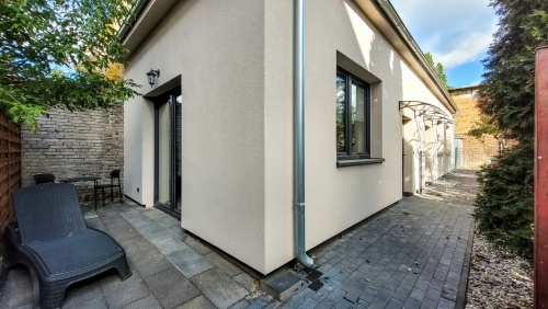 Kawalerka w centrum Antresola Własne patio