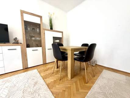 Osobna kuchnia Odświeżone Umeblowane Balkon