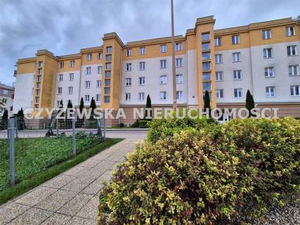 3-POKOJOWE Z DUŻYM BALKONEM I WINDĄ OS. BAJKOWE