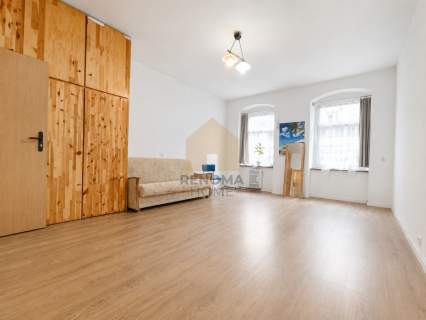 80,70 m 3 pokoje Balkon Nadodrze Piwnica