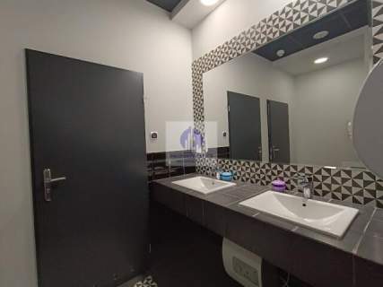 Włochy lokal biurowy 91,30 m2 do wynajęcia