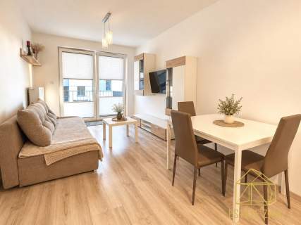 2 pokoje 44 m Loggia 10 m Bagry