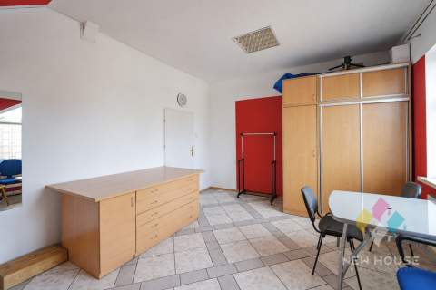 Os. Mazurskie, lokal 242,90 m2, I piętro, parking