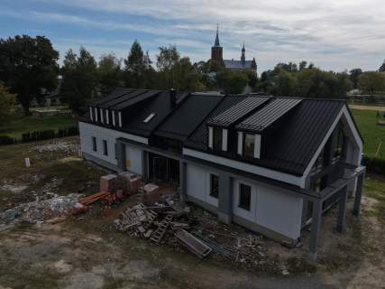 Skała Klinika Szkoła Dom Weselny