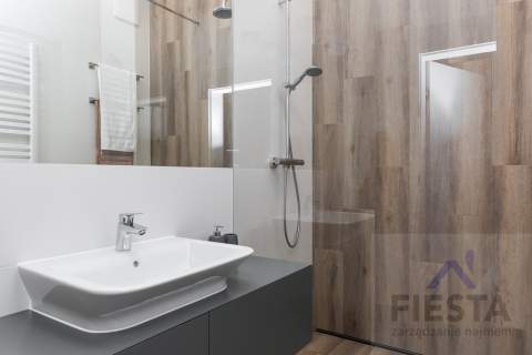 Apartament 3 pokoje ul.Waldorffa garaż i komórka