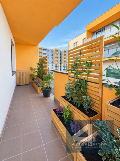 2 pokoje wysoko zielony balkon piękny widok