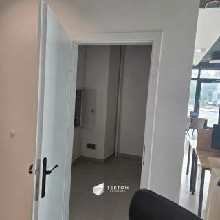 190M2 lokal do wynajęcia, parking, witryny