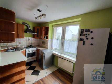 Mieszkanie - Pierwsze Piętro - 3 pokoje - Kielce - Herby - Balkon