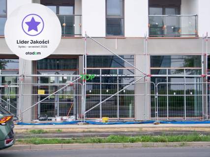 Lokal przy ulicy do własnej aranżacji, parking