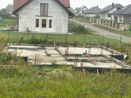 Działka z fundamentami, projektem domu i pozwoleniem Gościno