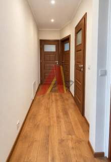92m2, miejsce postojowe , balkon i piwnica