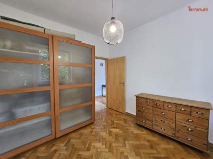 Dwupokojowe z widną kuchnią przy Stacji metra