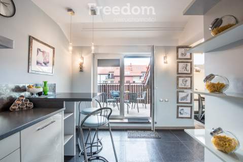 Dwupoziomowy apartament z tarasem - Osiedle Ptasie