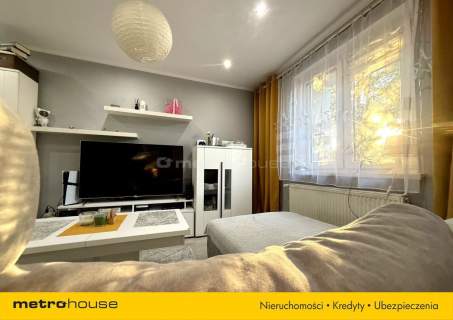 3-pokojowe mieszkanie na parterze/55,4m2/2 piwnice