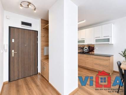 2-POKOJOWE MIESZKANIE W CENTRUM, BALKON, PIWNICA