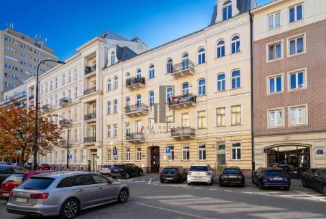 Piękna Kamienica Plac Trzech Krzyży Winda