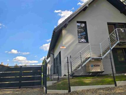 DWUPOZIOMOWY APARTAMENT Z TARASEM I OGRÓDKIEM