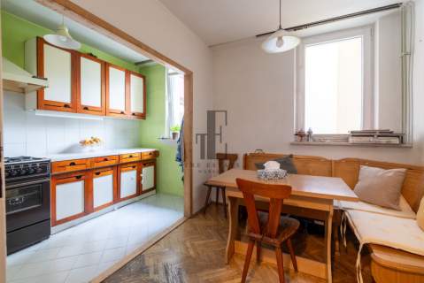 Balkon 3/4 pokoje Do remontu Piwnica