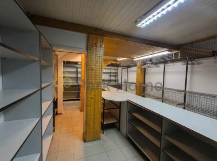Lokal handlowo- usługowy w centrum miasta