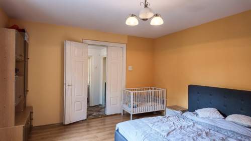 BURZYN - gospodarstwo, dom, ziemia, las 12,74 ha 