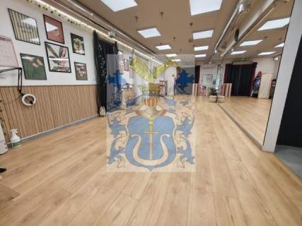 Kliny Zacisze, Dębniki lokal 82m2 parter, witryna