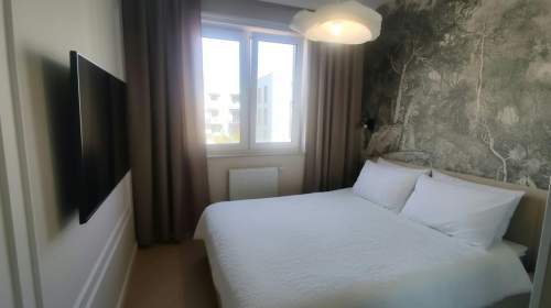 DO WYNAJĘCIA 3 pokoje balkon, klima PIERWSZY NAJEM