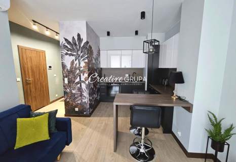 Nowoczesny apartament z balkonem i garażem Wola
