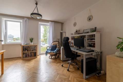 Balkon 3/4 pokoje Do remontu Piwnica