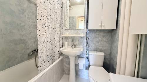 2 pokoje 40 m2, metro Rondo ONZ 100 m, 15 p., widok na City