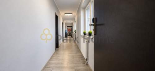 Gotowy obiekt pod siedzibę firmy 308m2 parking