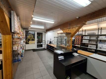 Lokal handlowo- usługowy w centrum miasta