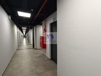 Włochy lokal biurowy 18,70m2 do wynajęcia