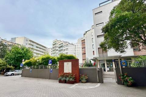 2-pok. w Powojennej Kamienicy z WINDĄ, NOWA Kuchni