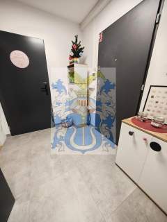 Kliny Zacisze, Dębniki lokal 82m2 parter, witryna