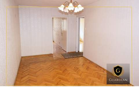 3 pokoje 1 piętro garaż